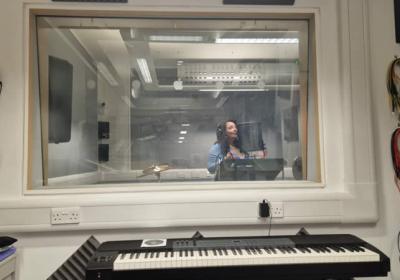 American Idol superstar Casey McQuillen visits the Phoenix Centre